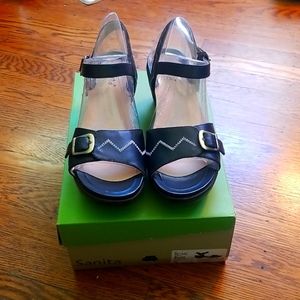 new in box black leather buckled Sanita sandal clogs in size 11